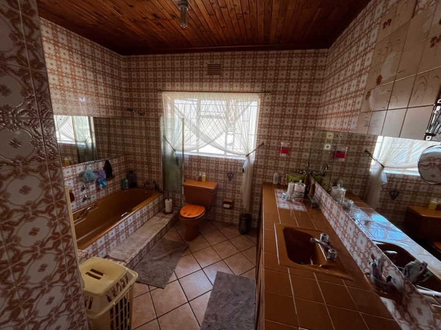 3 Bedroom Property for Sale in Neserhof North West